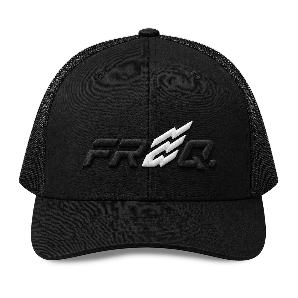 FREQ. Trucker Black/White